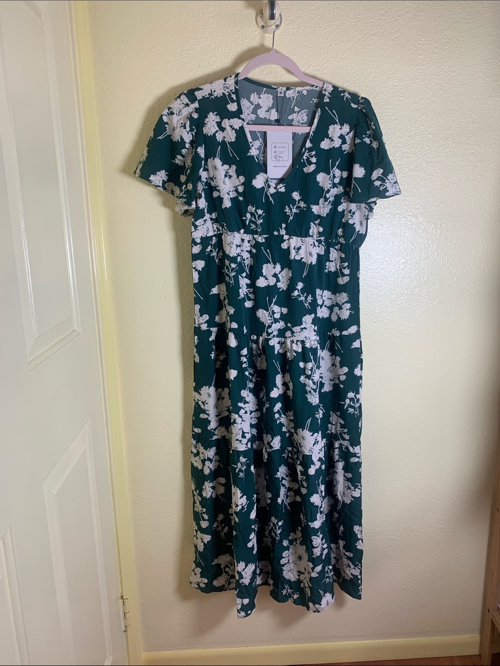 NWT FASHION Green Floral Maxi Dress, Size M